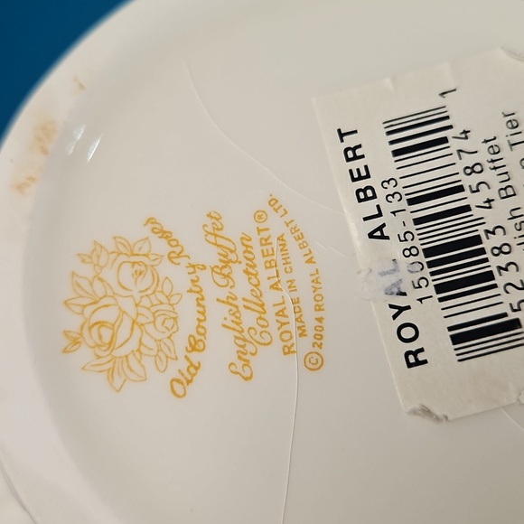 Royal Albert Cream Pedestal Bowl - Picture 5 of 9